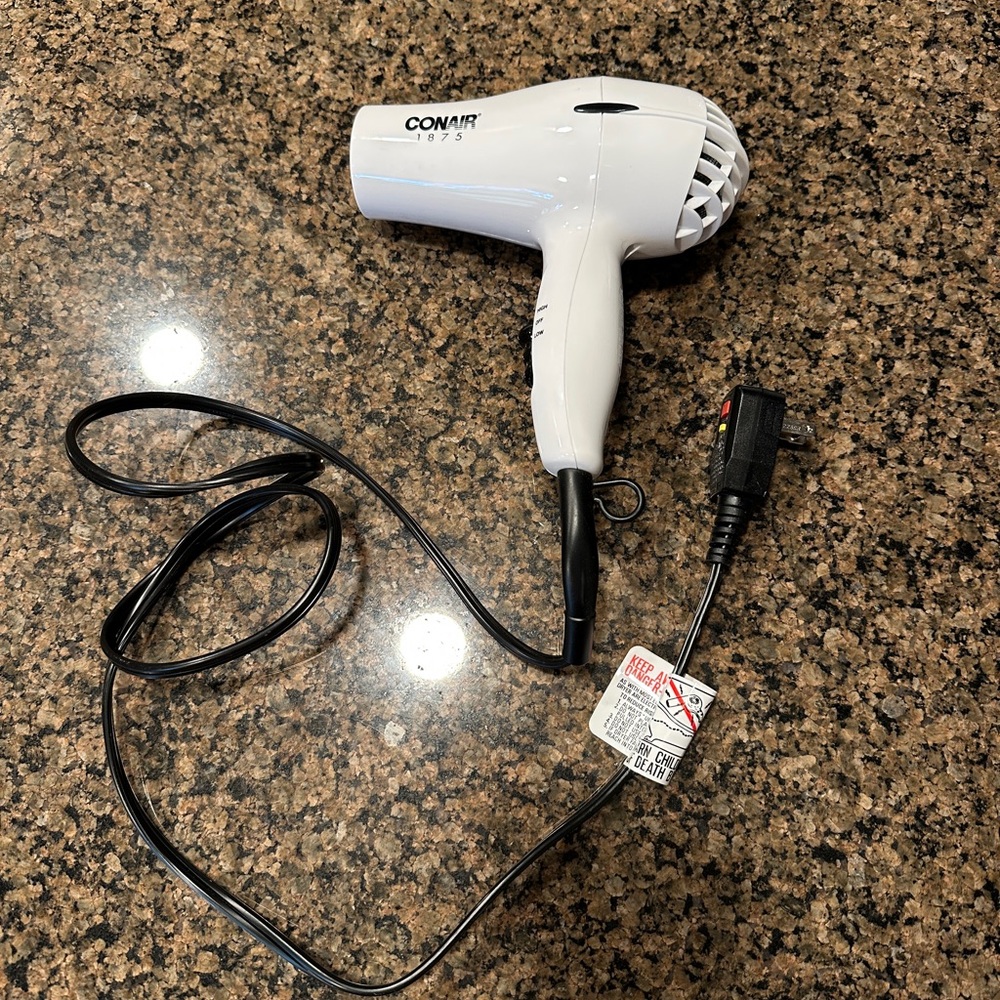 Conair 1875 White Hair Dryer